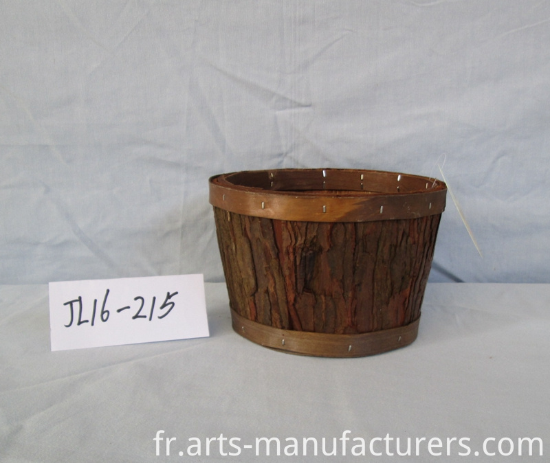 tissage de paniers en écorce de bois weaving wood bark basket